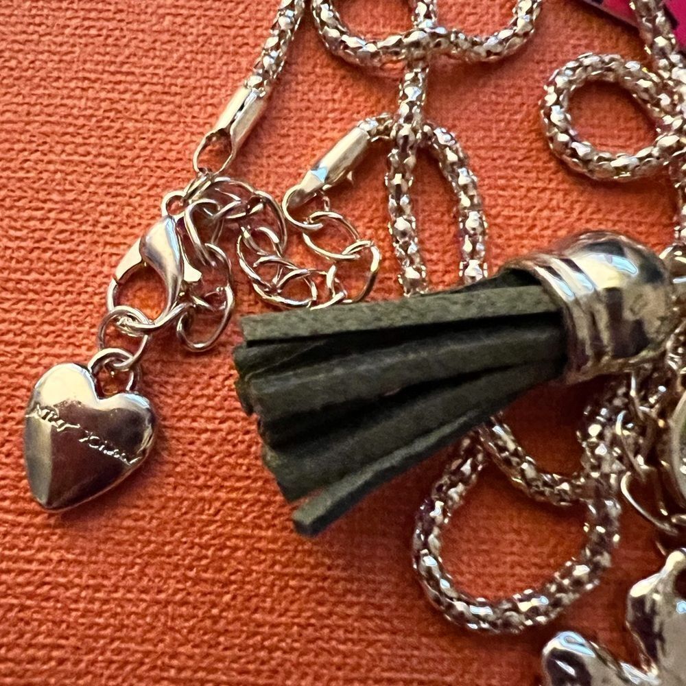 🍀 Betsey Johnson stunning crystal clover necklace 🍀 - Picture 5 of 5